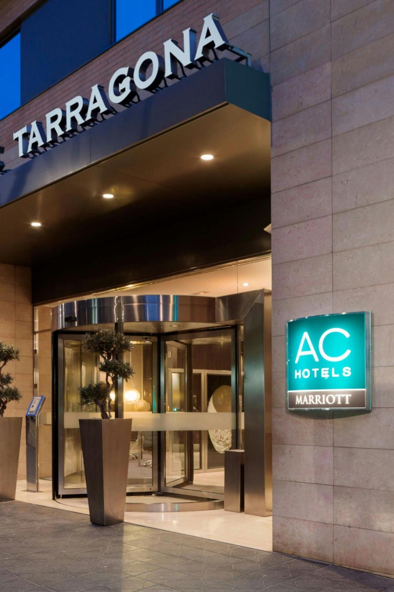 Ac ホテル タラゴナ エクステリア 写真